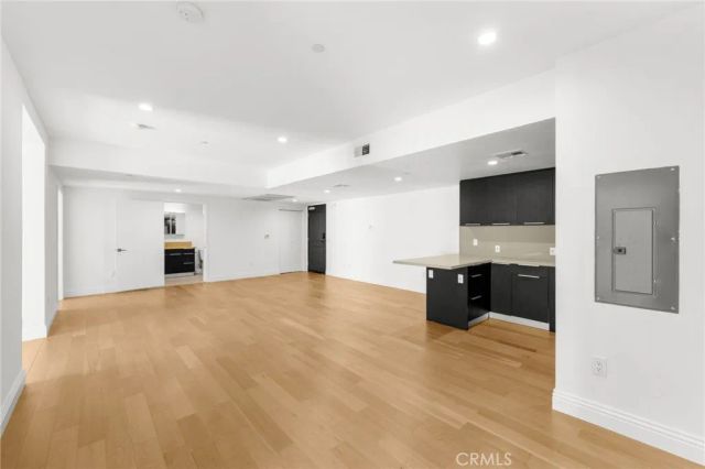 2939 Leeward Avenue 509, Los Angeles, CA 90005