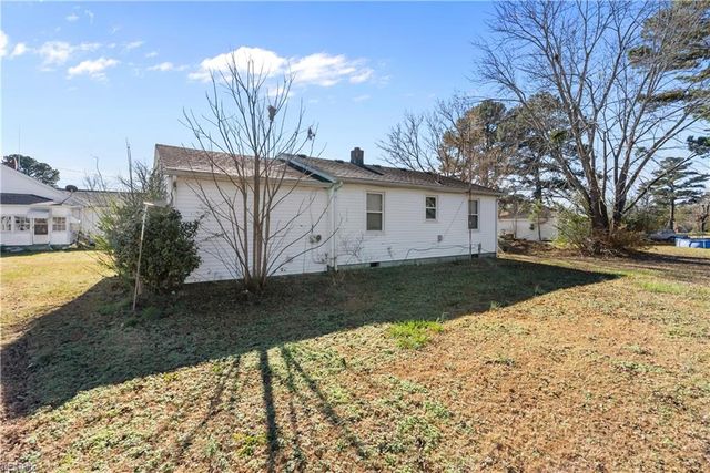 2008 Holland RD, Suffolk, VA 23434