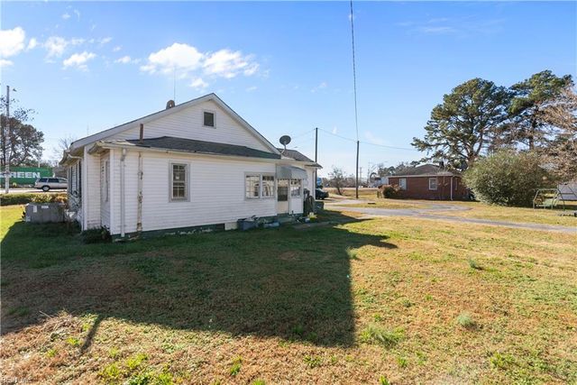 2008 Holland RD, Suffolk, VA 23434