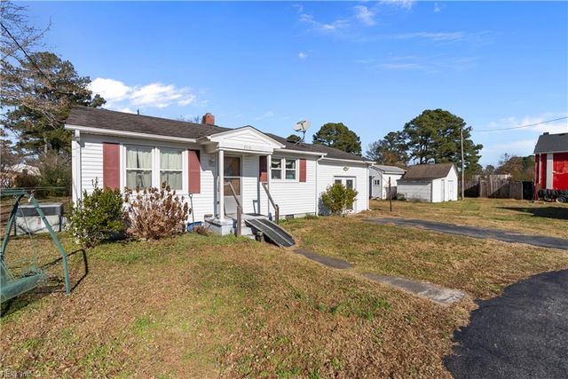 2008 Holland RD, Suffolk, VA 23434