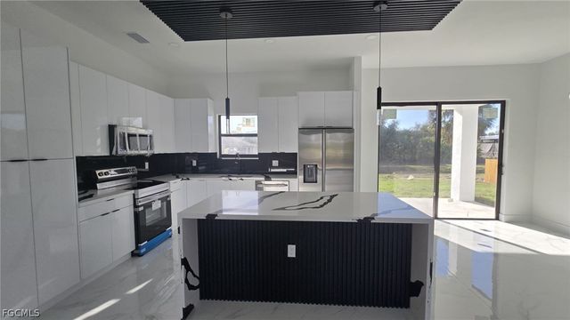 6021 Joplin AVE, Fort Myers, FL 33905