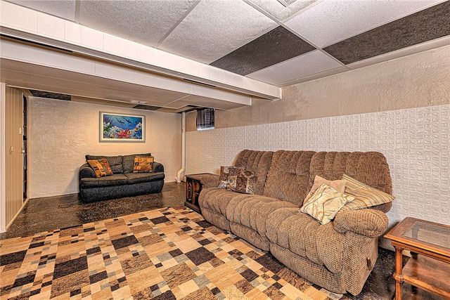 1212 Mountain View Drive, Unity Twp, PA 15601