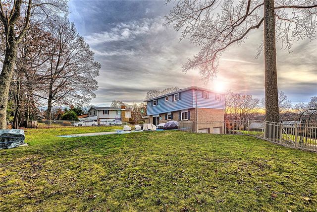 1212 Mountain View Drive, Unity Twp, PA 15601