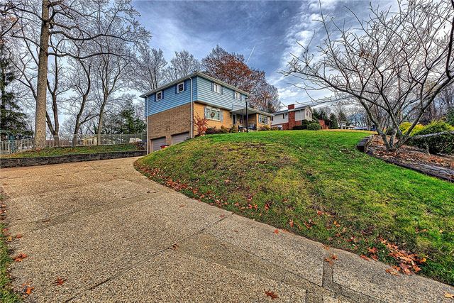 1212 Mountain View Drive, Unity Twp, PA 15601