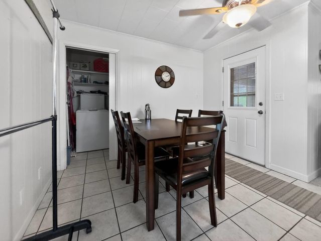 100 Martin St, Naples, TX 75568