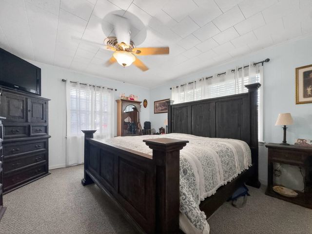 100 Martin St, Naples, TX 75568