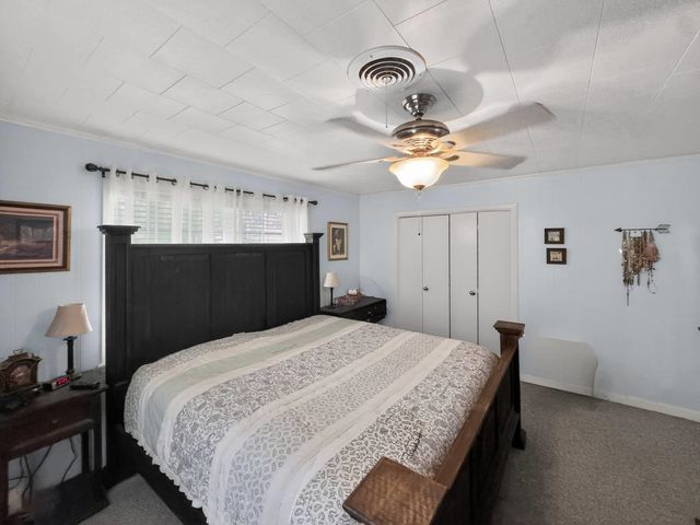 100 Martin St, Naples, TX 75568