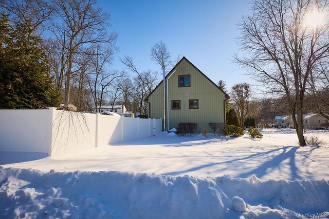 42 Rockwood Drive, Newburgh, NY 12550