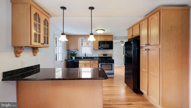 147 HAVERFORD RD, Folsom, PA 19033