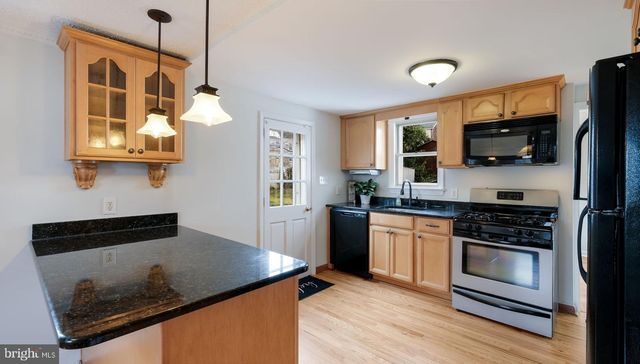 147 HAVERFORD RD, Folsom, PA 19033