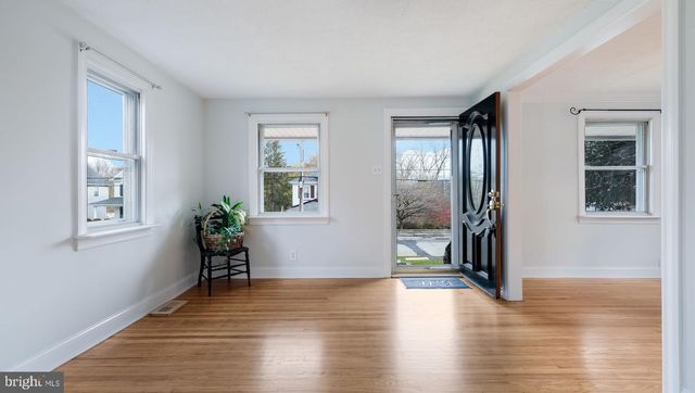 147 HAVERFORD RD, Folsom, PA 19033