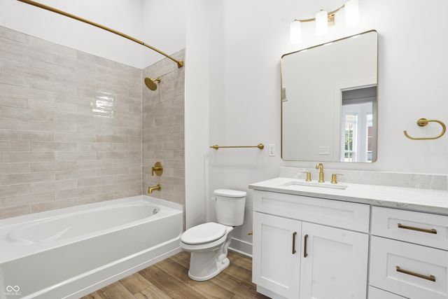 925 Veterans Way 105, Carmel, IN 46032