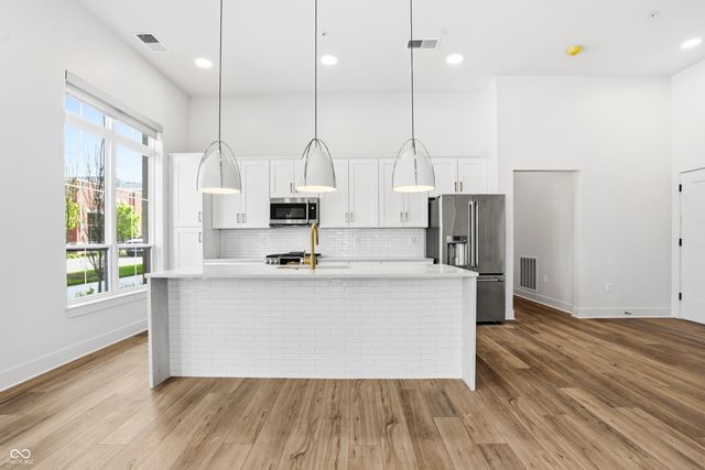 925 Veterans Way 105, Carmel, IN 46032
