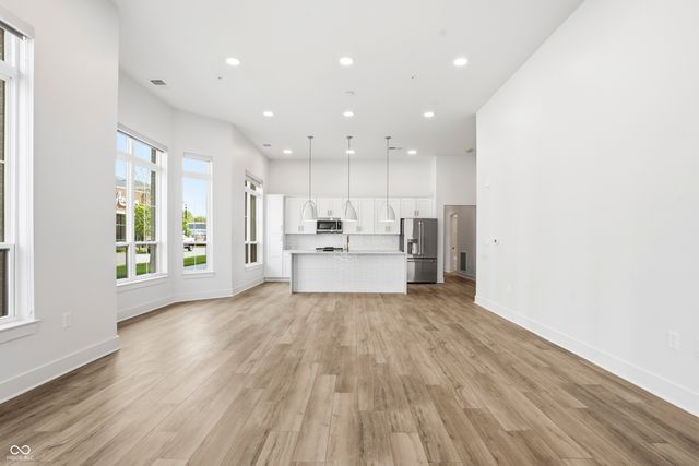 925 Veterans Way 105, Carmel, IN 46032