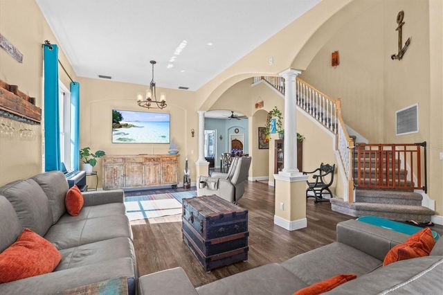 460 DENISE STREET, Tarpon Springs, FL 34689