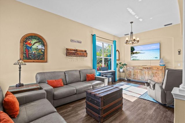 460 DENISE STREET, Tarpon Springs, FL 34689