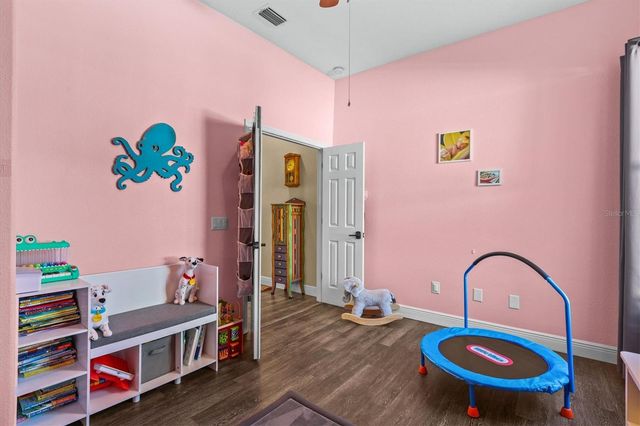 460 DENISE STREET, Tarpon Springs, FL 34689