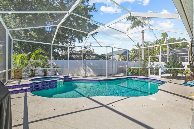 460 DENISE STREET, Tarpon Springs, FL 34689