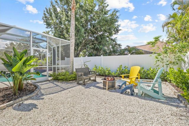 460 DENISE STREET, Tarpon Springs, FL 34689