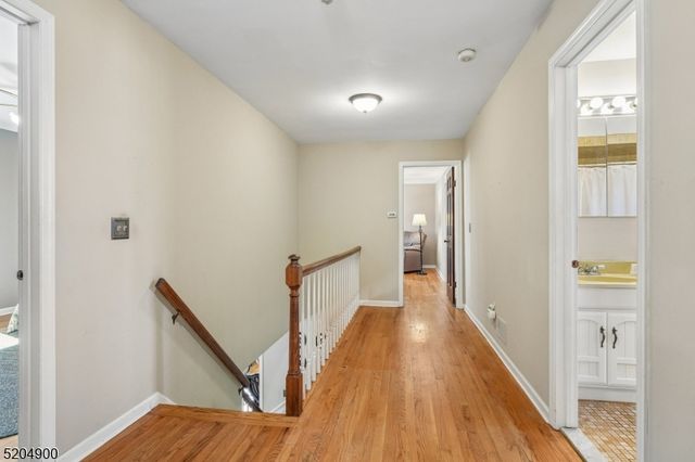 31 Branko Road, Berkeley Heights Twp., NJ 07922