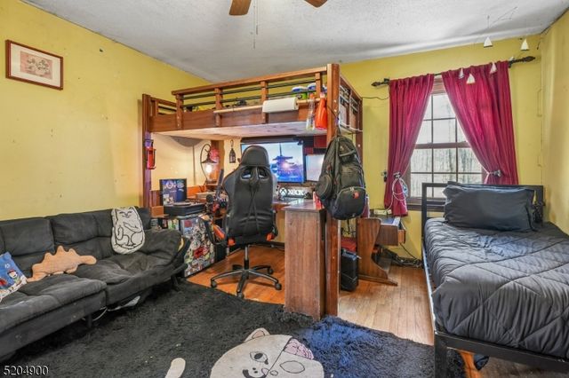 31 Branko Road, Berkeley Heights Twp., NJ 07922