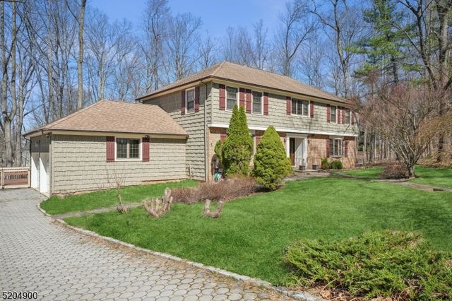 31 Branko Road, Berkeley Heights Twp., NJ 07922