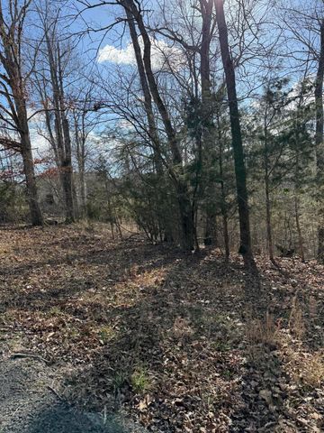 14 Lawless Court, Jamestown, KY 42629