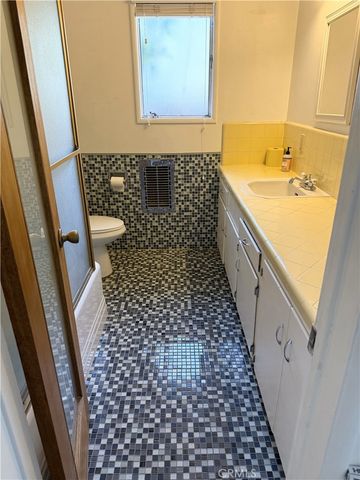 5425 Halbrent Avenue, Sherman Oaks, CA 91411