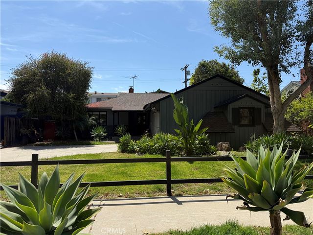5425 Halbrent Avenue, Sherman Oaks, CA 91411