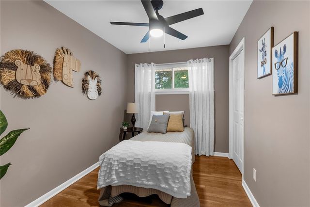 2085 Debrakeleer, Farrell, PA 16121