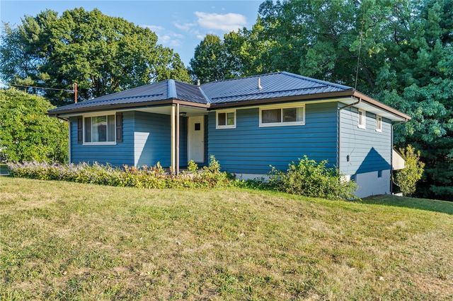 2085 Debrakeleer, Farrell, PA 16121