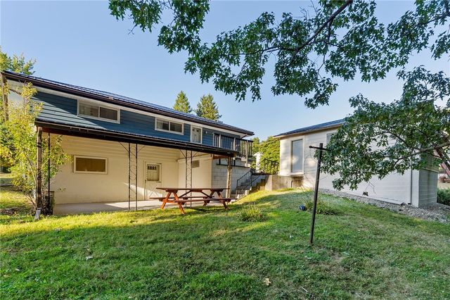 2085 Debrakeleer, Farrell, PA 16121