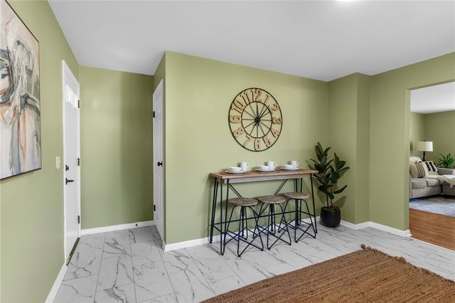 2085 Debrakeleer, Farrell, PA 16121