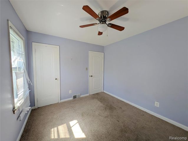 19160 Freeland Street, Detroit, MI 48235