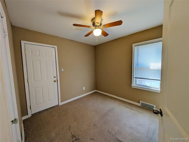 19160 Freeland Street, Detroit, MI 48235