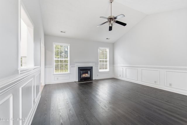 709 E Pipers Glen, Shallotte, NC 28470