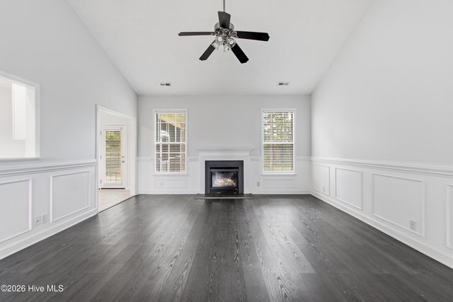 709 E Pipers Glen, Shallotte, NC 28470