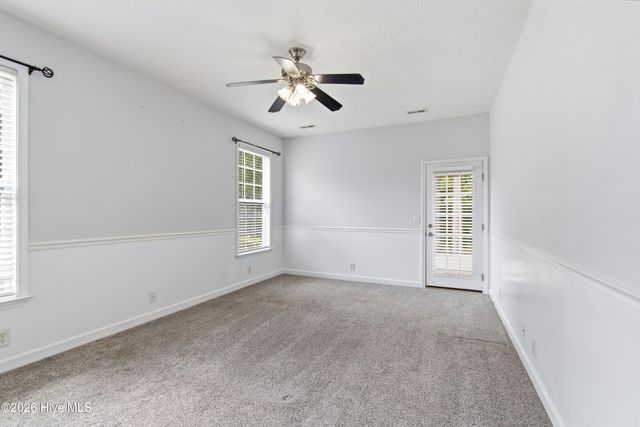 709 E Pipers Glen, Shallotte, NC 28470