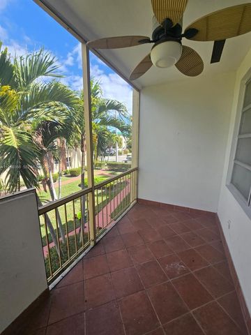 851 NE 14th Ave 414, Hallandale Beach, FL 33009