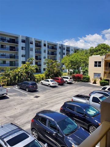851 NE 14th Ave 414, Hallandale Beach, FL 33009