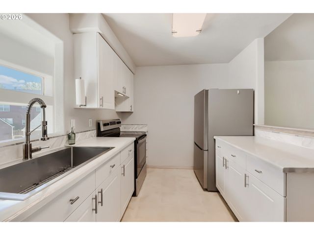 15711 Ne BEECH St 5B, Portland, OR 97230