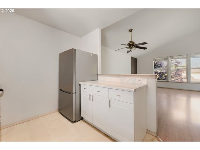 15711 Ne BEECH St 5B, Portland, OR 97230
