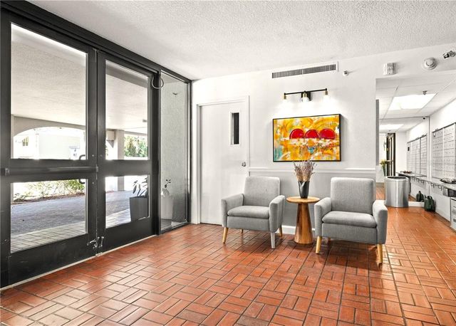 3211 W SWANN AVENUE 806, Tampa, FL 33609