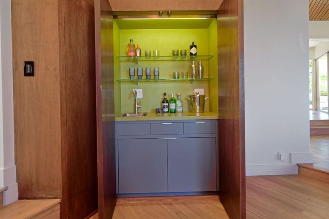 135 Hill Top Drive, Los Gatos, CA 95032