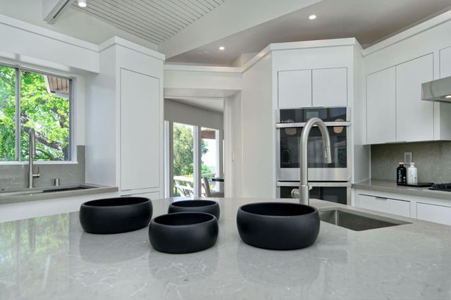 135 Hill Top Drive, Los Gatos, CA 95032