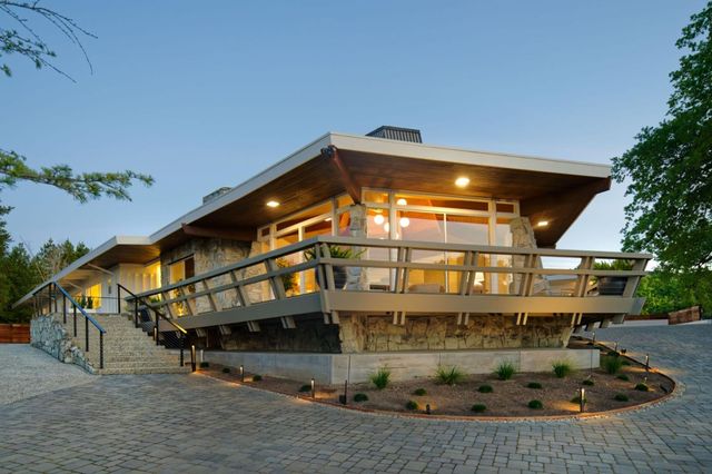 135 Hill Top Drive, Los Gatos, CA 95032