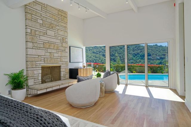 135 Hill Top Drive, Los Gatos, CA 95032