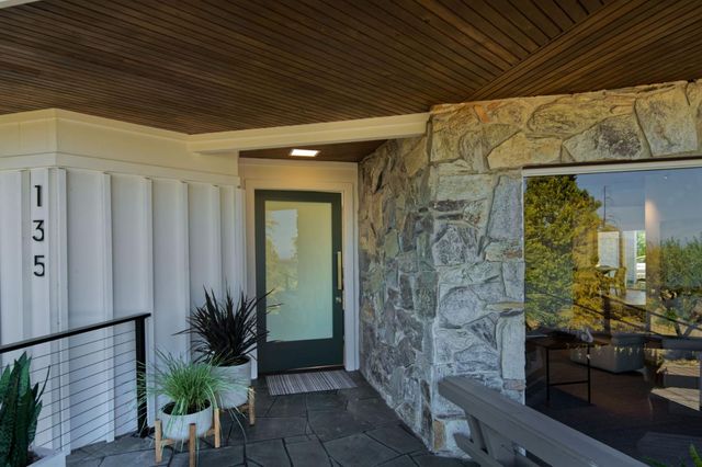 135 Hill Top Drive, Los Gatos, CA 95032