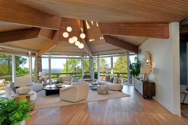 135 Hill Top Drive, Los Gatos, CA 95032