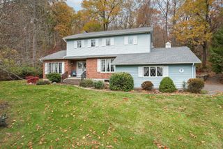 117 Stonefence Road, Naugatuck, CT 06770